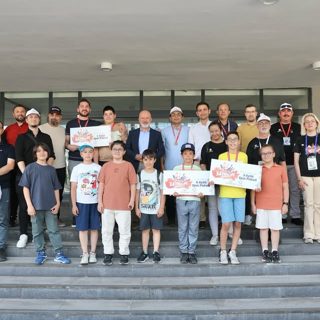 Kocasinan'da Baba Çocuk Satranç Turnuvası Coşkusu
