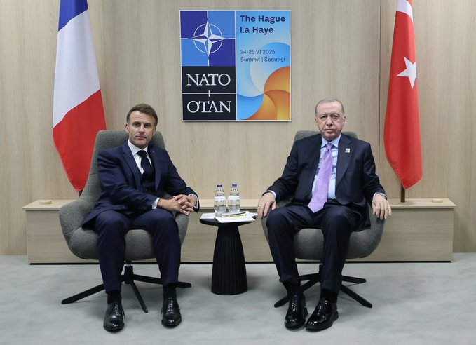 Erdoğan ve Macron Gazze Krizini Görüşdü: Kalıcı Ateşkes Vurgusu