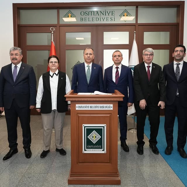 İçişleri Bakanı Çenet'i Ziyaret Etti