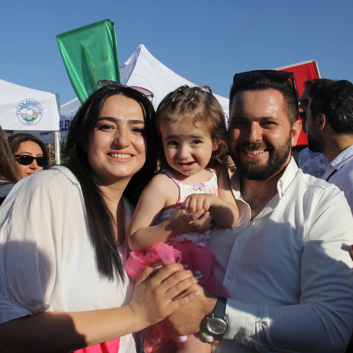 Kayseri'de 3 Yaşındaki Deniz Kanserle Mücadelesini Kazandı, Gökyüzü Balonlarla Şenlendi