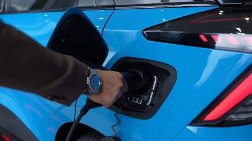 Türkiye'de Elektrikli Araç Satışları Yükselişte: Ocak-Haziran Döneminde Rekor Artış