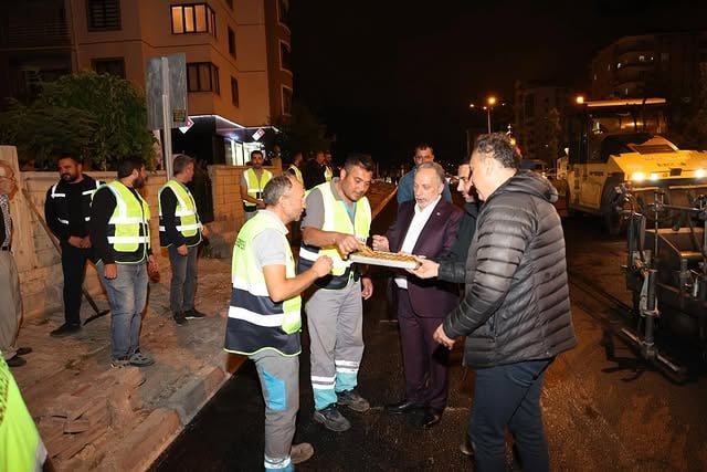 Talas'ta Ulaşımı Artırmak İçin Asfalt Yenileme Çalışmalarına Destek