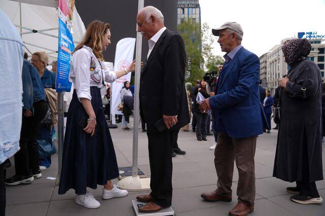 Sokak Kilo Kontrollerinde 7 Haftalık Tablo: Fazla Kilolu ve Obez Sayısı Dikkat Çekiyor