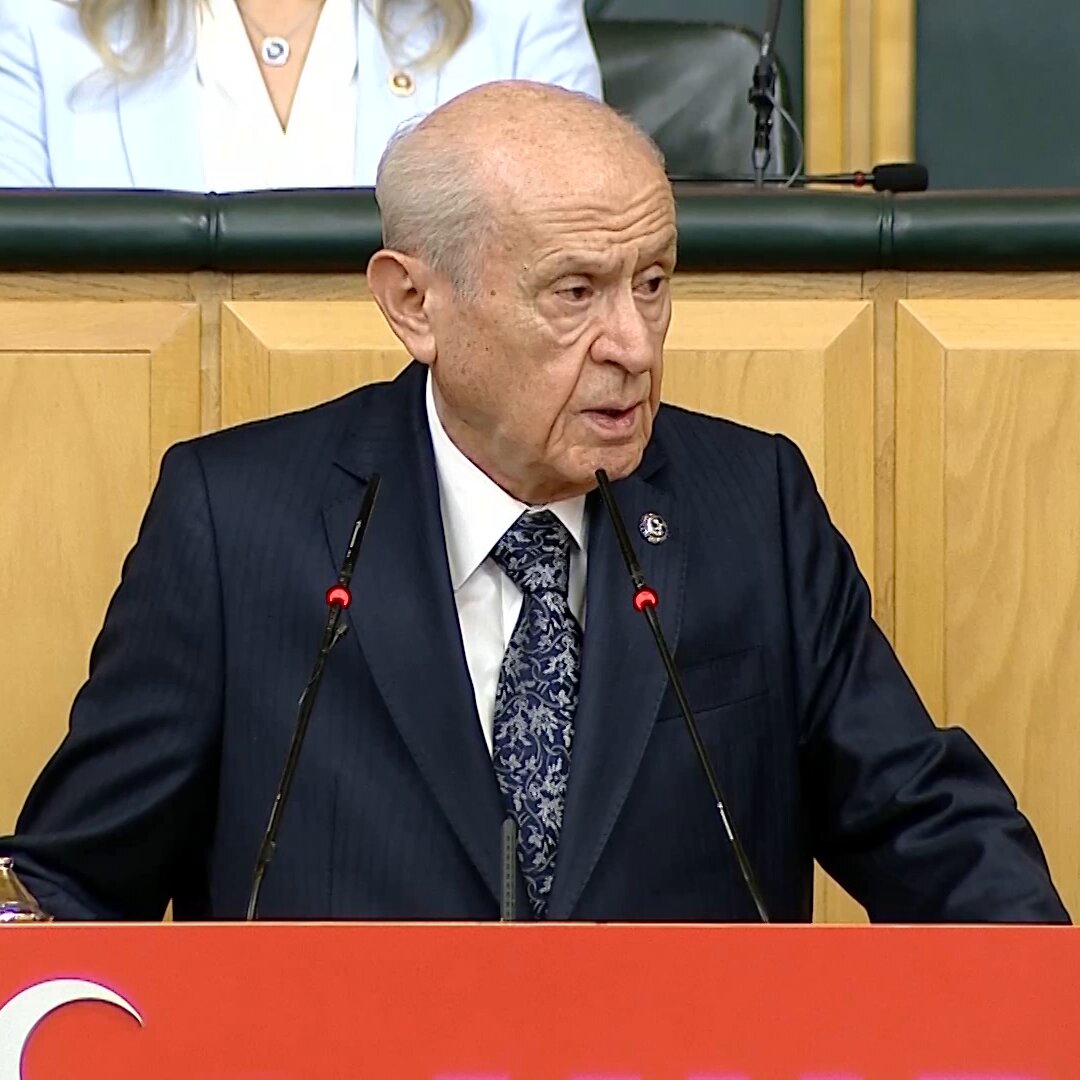 Bahçeli'den Özgür Özel'e Sokak Gezisi Çağrısı