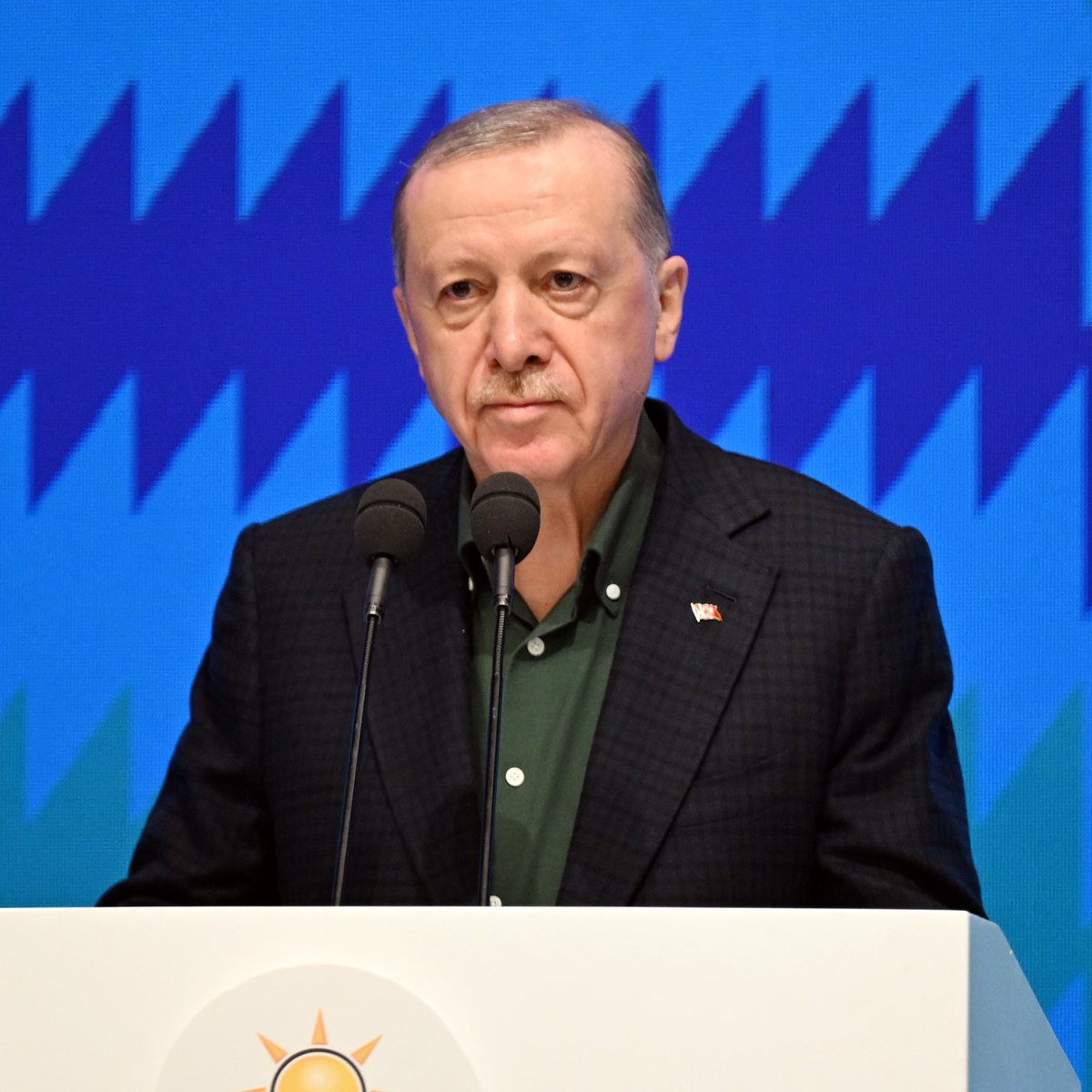 Cumhurbaşkanı Erdoğan'dan Kürt Sorununa Çözüm Çağrısı: Terörsüz Diyalog Vurgusu
