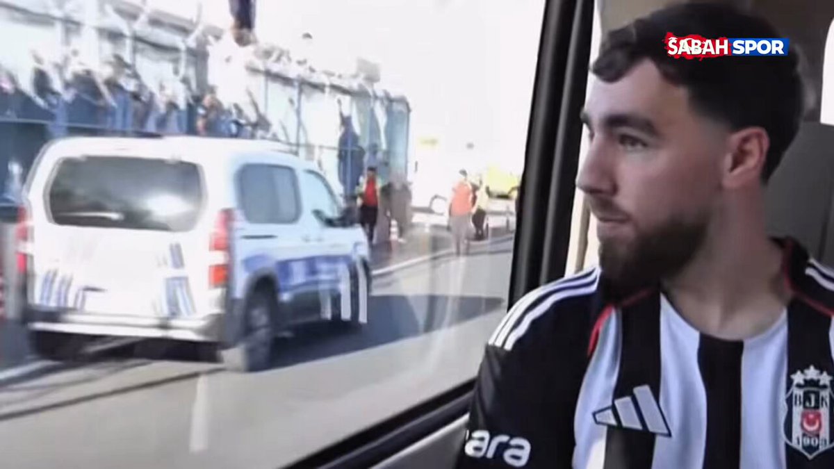 Orkun Kökçü Beşiktaş Taraftarlarıyla Karşılaştı