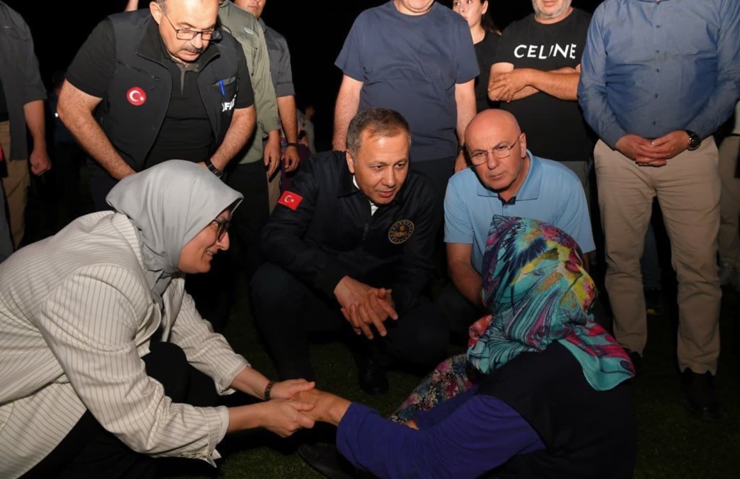 Balıkesir Sındırgı'da Deprem: AFAD ve Güvenlik Ekipleri Bölgede
