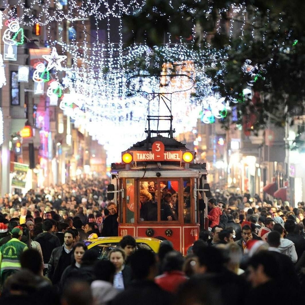 Türkiye Nüfusu Rekor Seviyede: 85 Milyon 824 Bin 854 Kişi