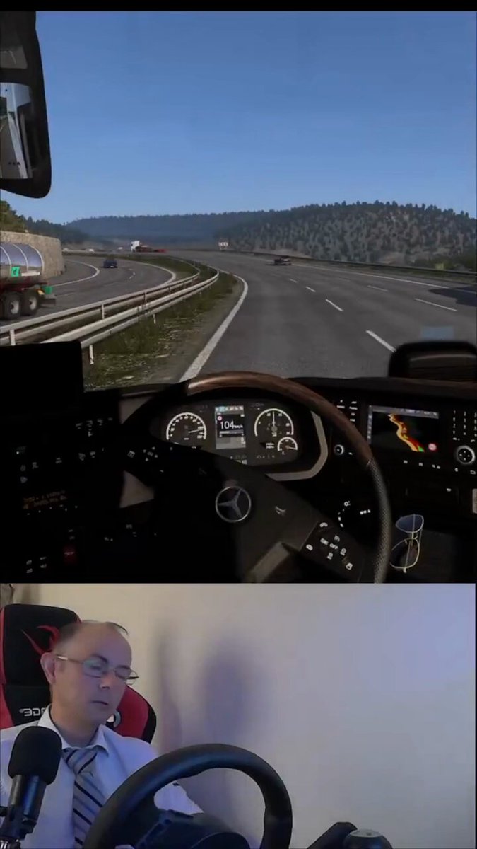 Gerçekçi Otobüs Yayınlarıyla Tanınan Osman Ulaşan Kaza Yaptı