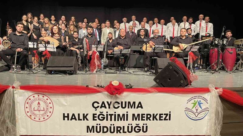 Halk Eğitim Merkezi ‘Türk Halk Müziği’ Konseri m-Müzikseverlerle Buluştu