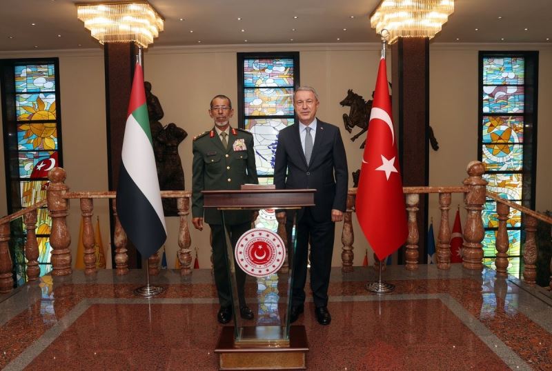 Milli Savunma Bakanı Akar, BAE Genelkurmay Başkanı Rumaithi’yi kabul etti
