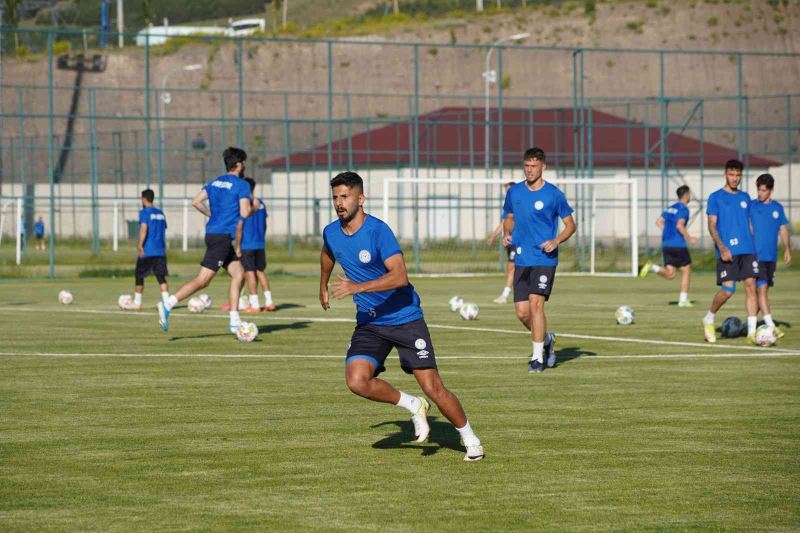 Çaykur Rizespor, yeni sezon hazırlıklarını Erzurum’da sürdürüyor
