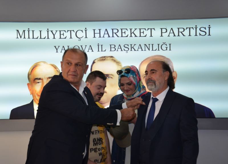 Yalova’da İYİ Parti’den istifa eden 5 kişi MHP’ye katıldı

