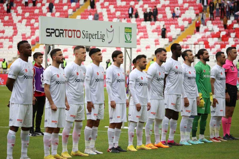 Sivasspor ligdeki 8. beraberliğini aldı
