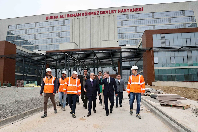 Vali Mahmut Demirtaş, Ali Osman Sönmez Çekirge Devlet Hastanesi İnşaatında İncelemelerde Bulundu