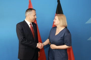T.C. İçişleri Bakanı Ali Yerlikaya, Almanya Federal İçişleri ve Yurt Bakanı Nancy Faeser İle Görüştü